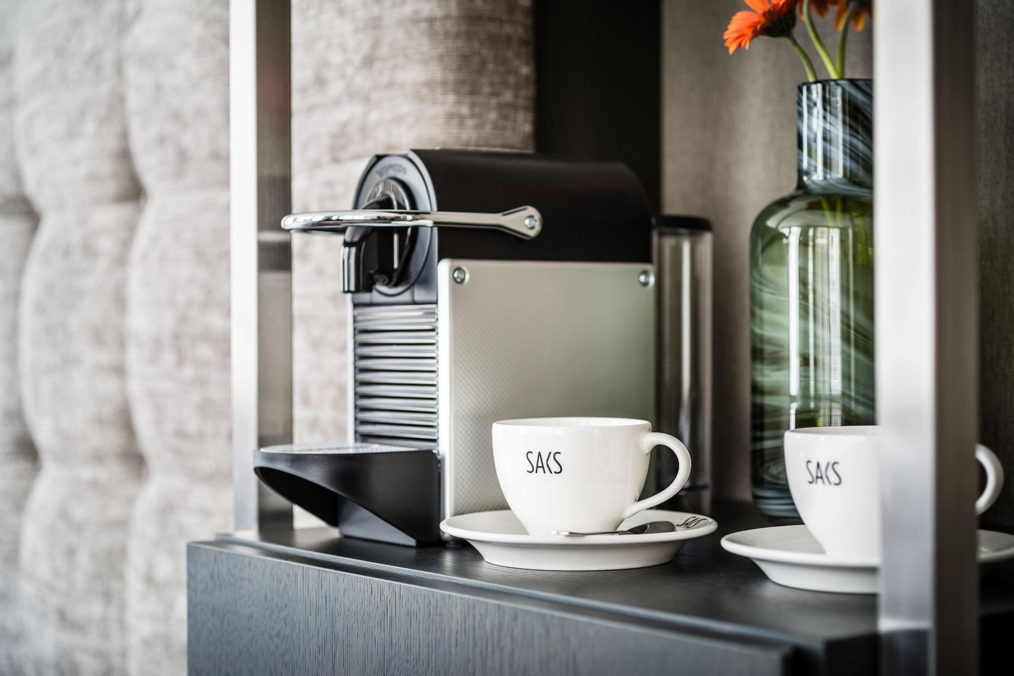 Saks Urban Design Hotel Frankfurt フランクフルト エクステリア 写真