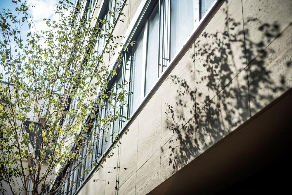 Saks Urban Design Hotel Frankfurt フランクフルト エクステリア 写真