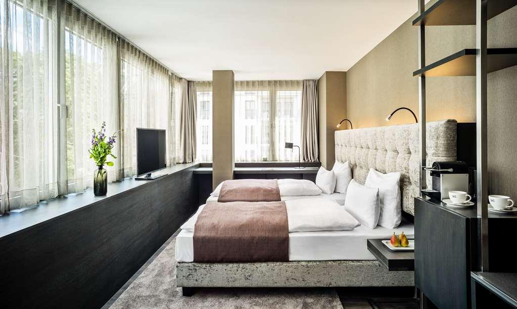 Saks Urban Design Hotel Frankfurt フランクフルト 部屋 写真